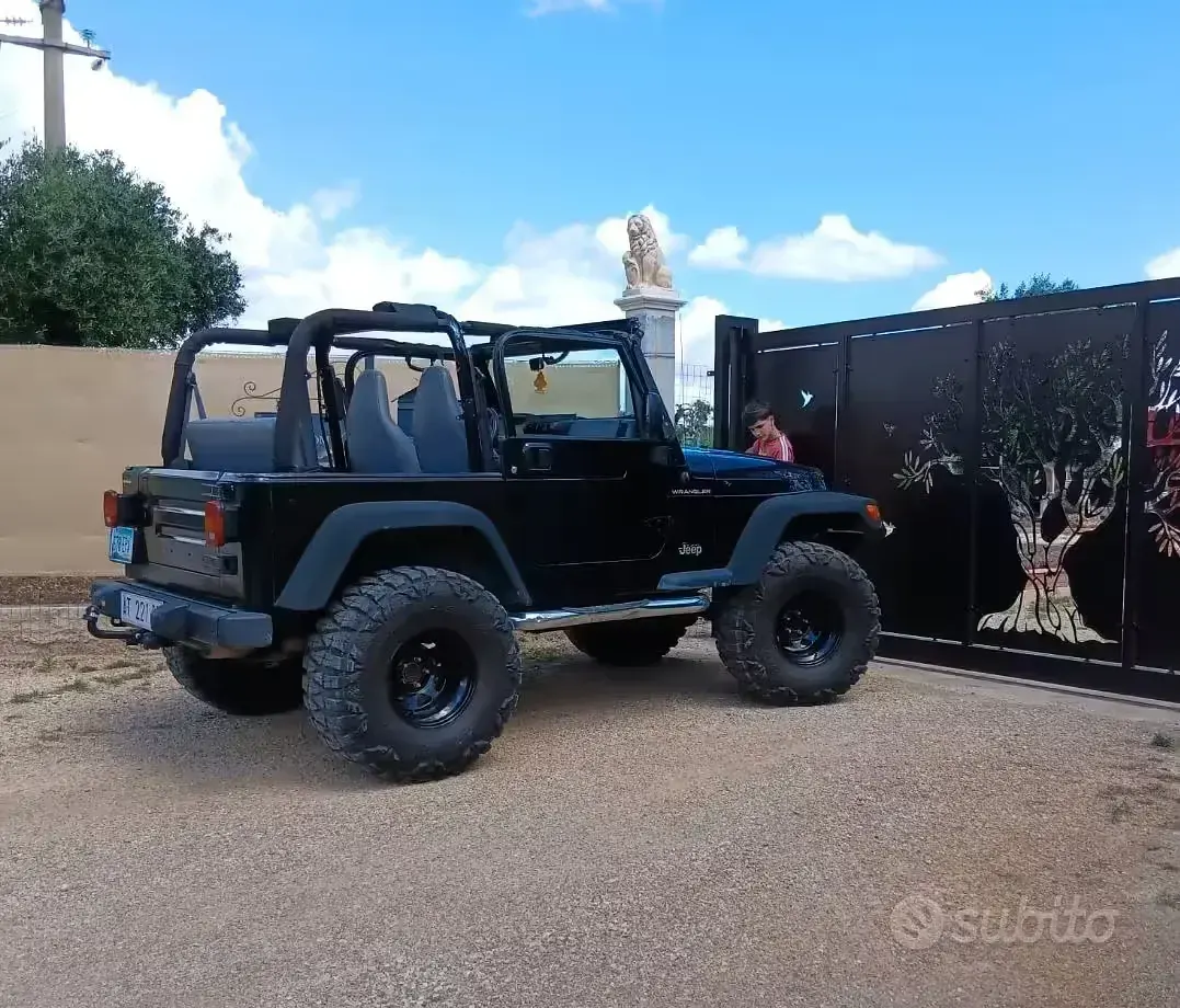 Usata Jeep Wrangler 1997 Nero SUV