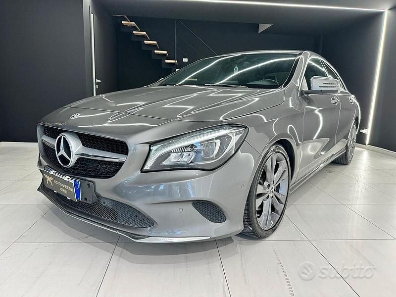 Usata Mercedes CLA180 Executive 110 CV (80 kW) 2018 Grigio Coupé