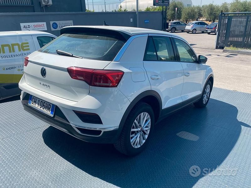 Usata VW T-Roc Business 150 CV (110 kW) 2021 Bianco SUV