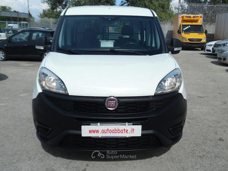 Usata Fiat Doblò 95 CV (69 kW) 2015 Bianco Monovolume