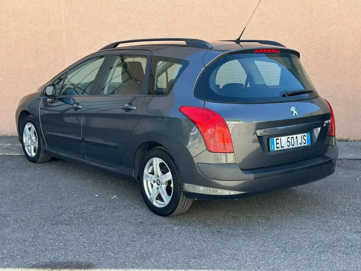 Usata Peugeot 308 SW 111 CV (81 kW) 2012 Grigio Station wagon