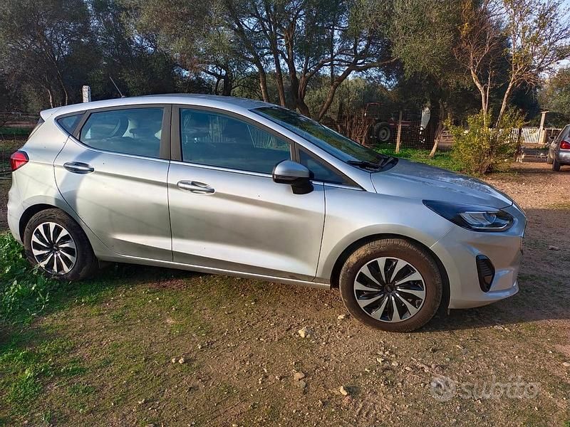 Usata Ford Fiesta 100 CV (73 kW) 2022 Grigio Utilitaria