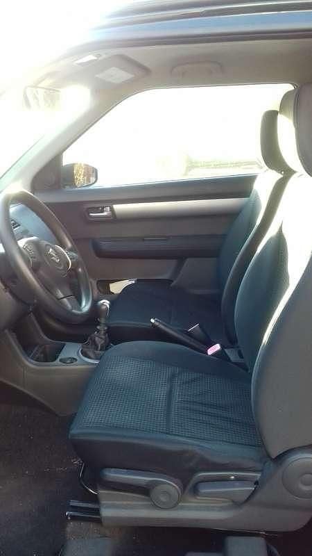 Usata Suzuki Swift GL 69 CV (50 kW) 2005 Nero Utilitaria