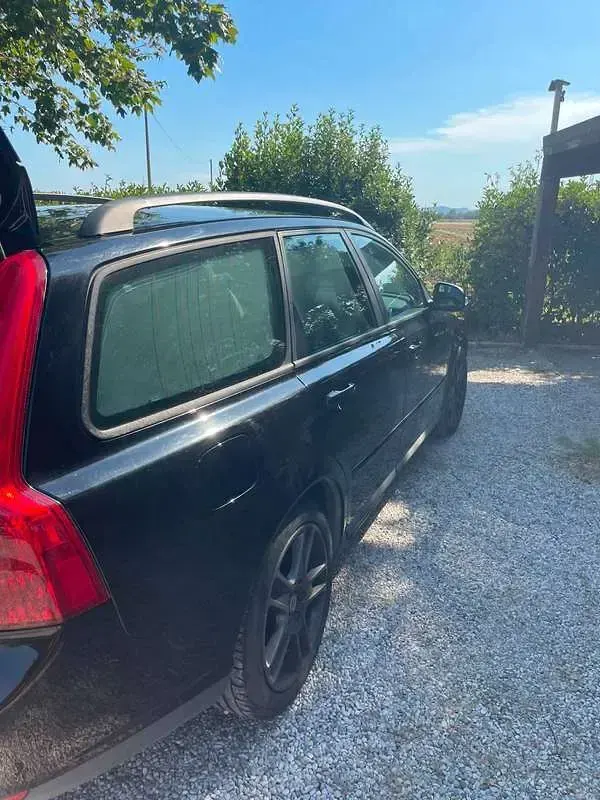 Usata Volvo V50 109 CV (80 kW) 2010 Nero Station wagon