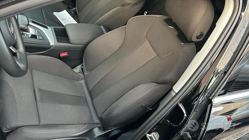 Usata Audi A4 Allroad Business 190 CV (139 kW) 2020 Nero Station wagon