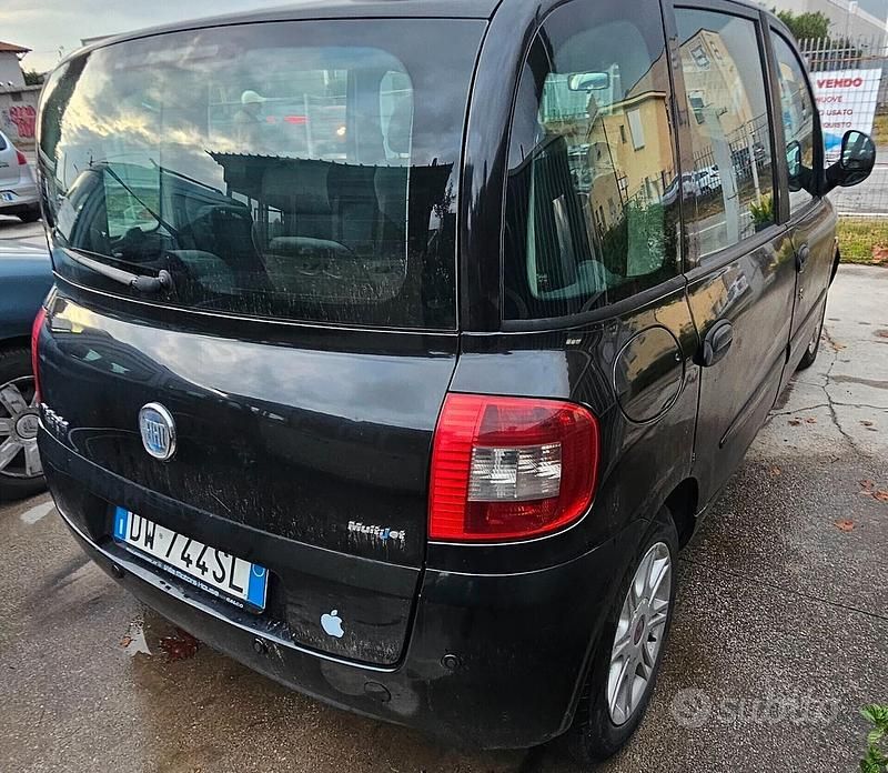 Usata Fiat Multipla 119 CV (87 kW) 2009 Nero Monovolume