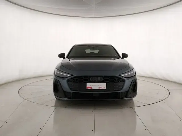 Usata Audi A5 Sportback S-Line 204 CV (150 kW) 2025 Blu horizon metallizzato Utilitaria