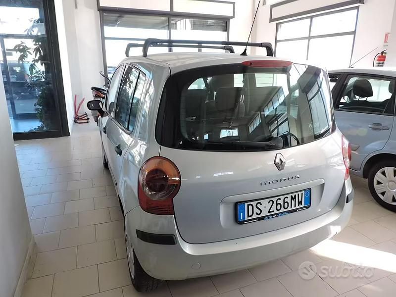 Usata Renault Modus 65 CV (47 kW) 2006 Blu Monovolume