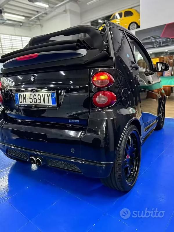 Usata Smart ForTwo Cabrio Brabus 98 CV (72 kW) 2009 Nero Cabrio