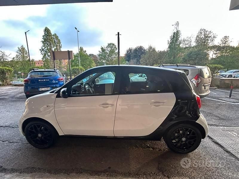 Usata Smart ForFour Superpassion 71 CV (52 kW) 2019 Bianco Utilitaria