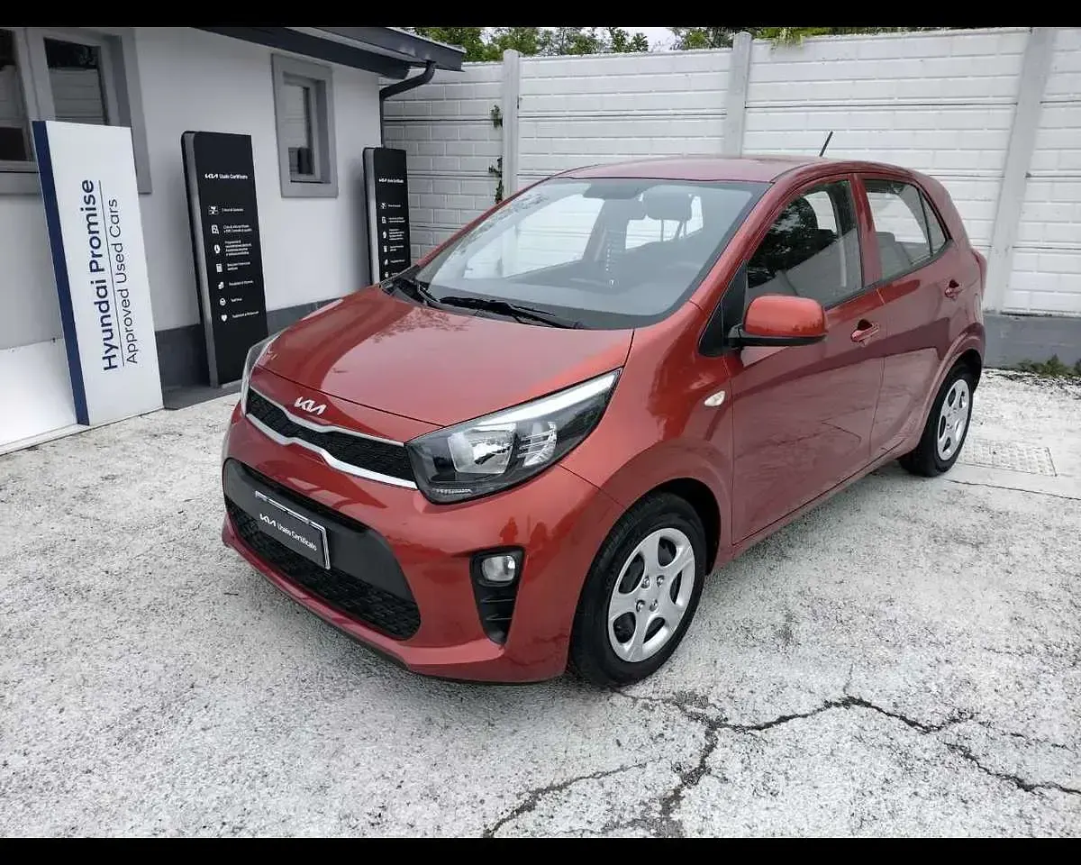 Używany Kia Picanto Urban 67 KM (49 kW) 2022 Czerwony Hatchback