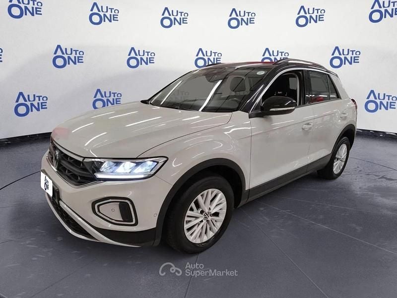 Usata VW T-Roc Life 150 CV (110 kW) 2022 Bianco SUV