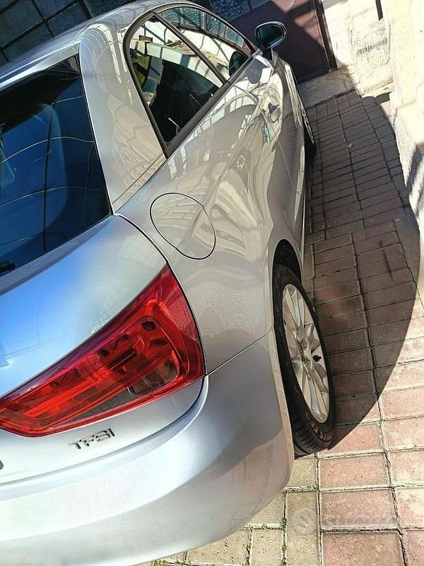 Usata Audi A1 86 CV (63 kW) 2011 Grigio Utilitaria