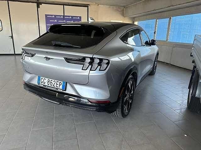 Usata Ford Mustang Mach-E Premium 258 kW (351 CV) 2022 Argento SUV