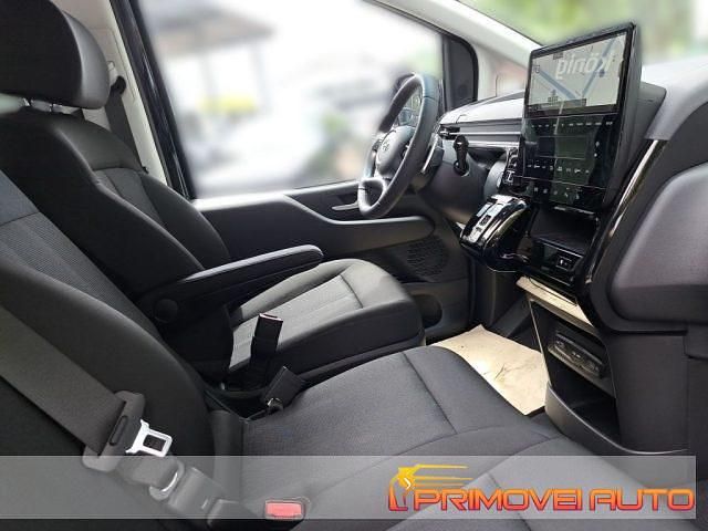 Usata Hyundai Staria Trend 177 CV (130 kW) 2024 Nero Monovolume