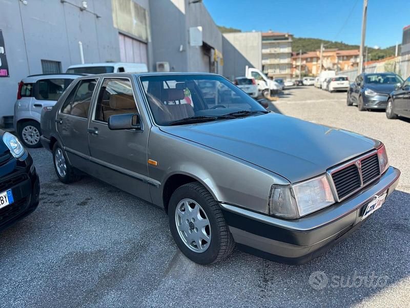 Grigio Usata 1986 Lancia Thema Tre volumi | 6990 € - Immagine 1/4