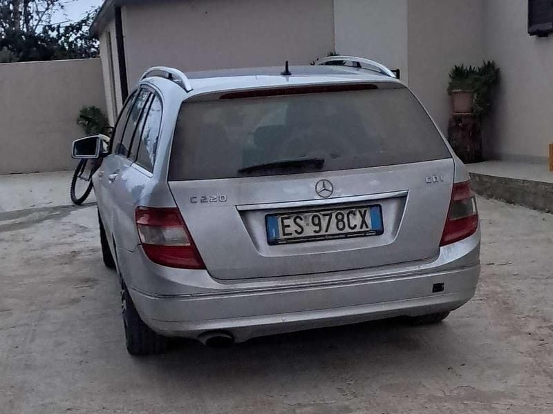 Usata Mercedes C220 170 CV (125 kW) 2009 Grigio Station wagon