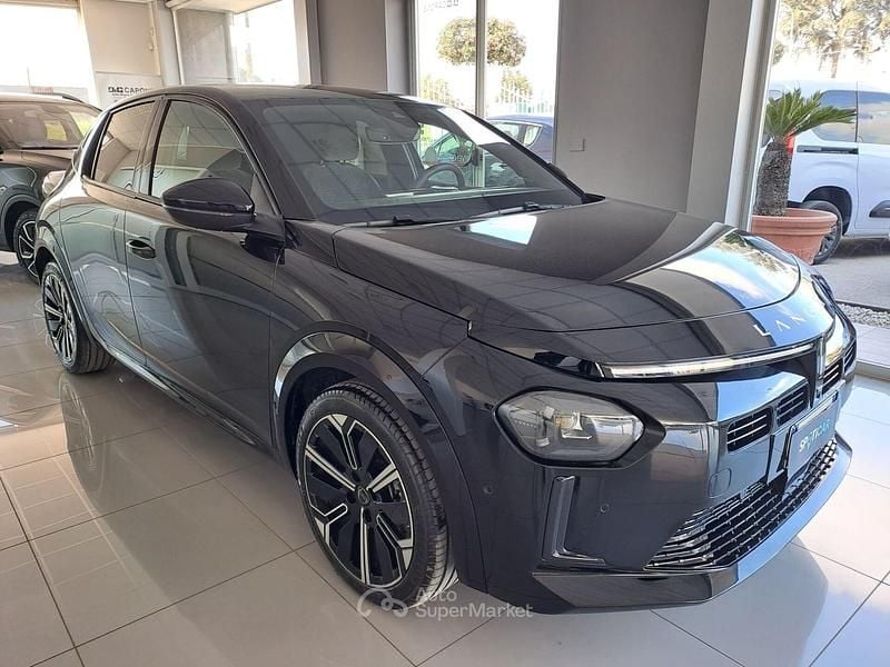 Usata Lancia Ypsilon 101 CV (74 kW) 2025 Nero Utilitaria