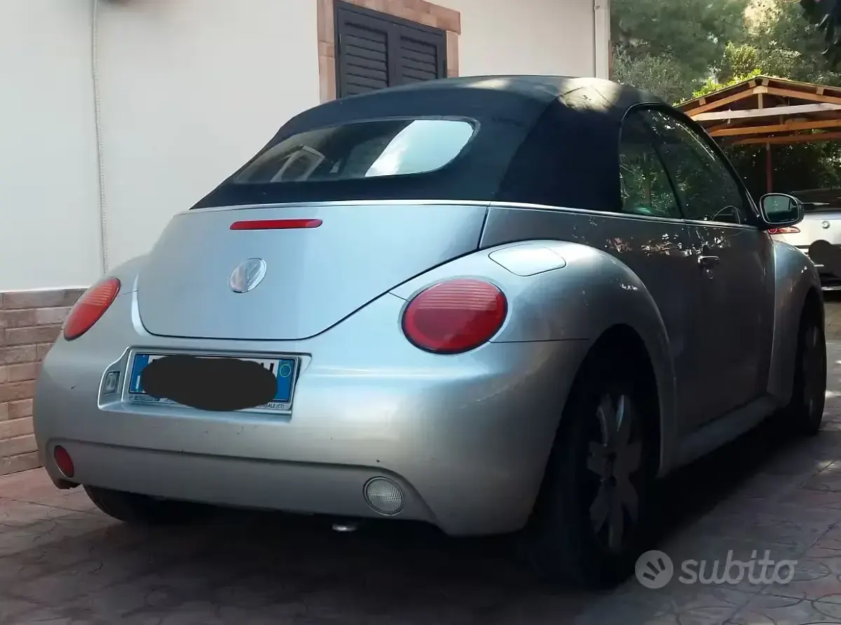 Usata VW New Beetle Cabriolet 105 CV (77 kW) 2005 Grigio Cabrio