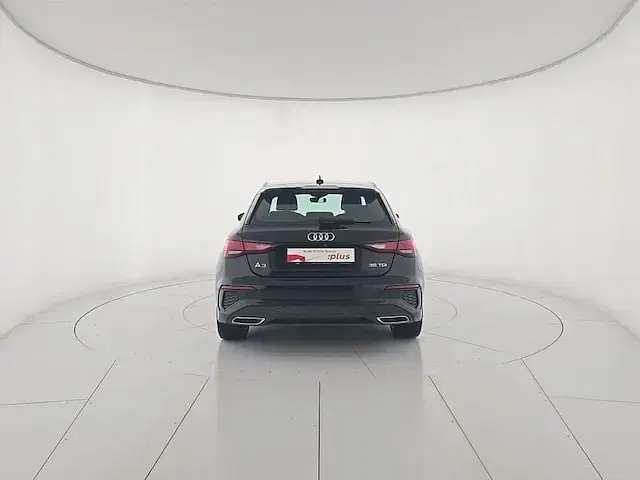 Usata Audi A3 S-Line 150 CV (110 kW) 2022 Nero mythos metallizzato Berlina