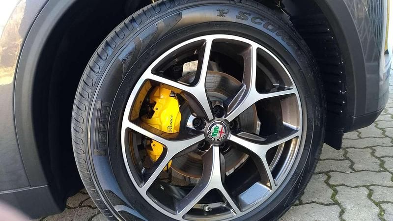 Usata Alfa Romeo Stelvio Super 190 CV (139 kW) 2019 Grigio SUV