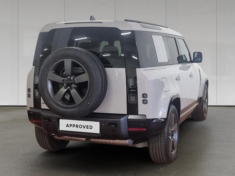 Nouvelle Land Rover Defender SE Dynamic 200 ch (147 kW) 2026 Gris SUV