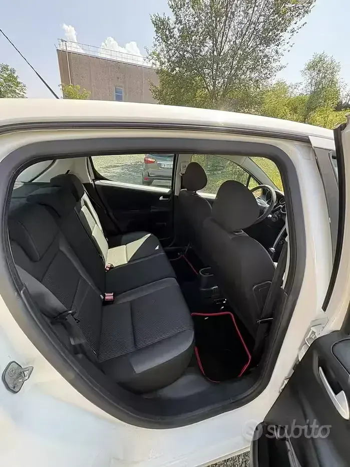 Usata Peugeot 207 73 CV (53 kW) 2013 Bianco Berlina