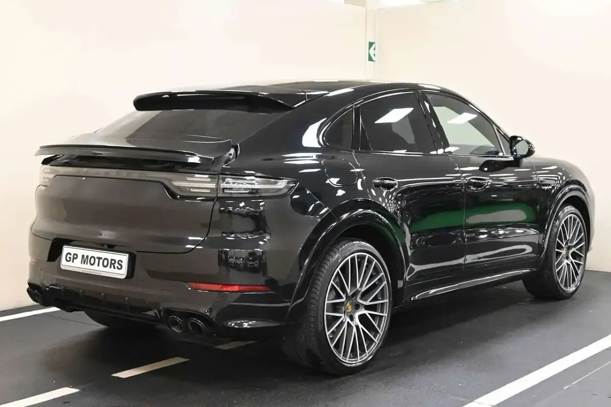 Usata Porsche Cayenne 462 CV (339 kW) 2020 Nero SUV