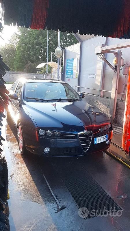 Usata Alfa Romeo 159 150 CV (110 kW) 2005 Blu Berlina