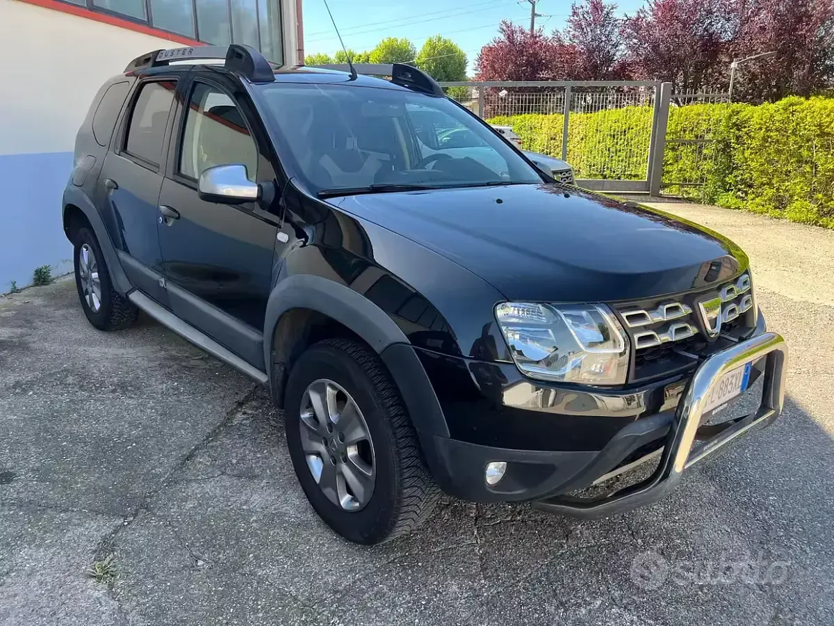 Usata Dacia Duster 109 CV (80 kW) 2017 Nero SUV
