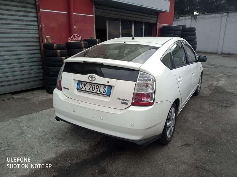 Usata Toyota Prius 77 CV (56 kW) 2007 Bianco Utilitaria