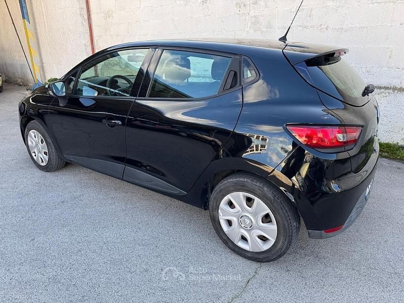 Usata Renault Clio IV 75 CV (55 kW) 2015 Nero Berlina