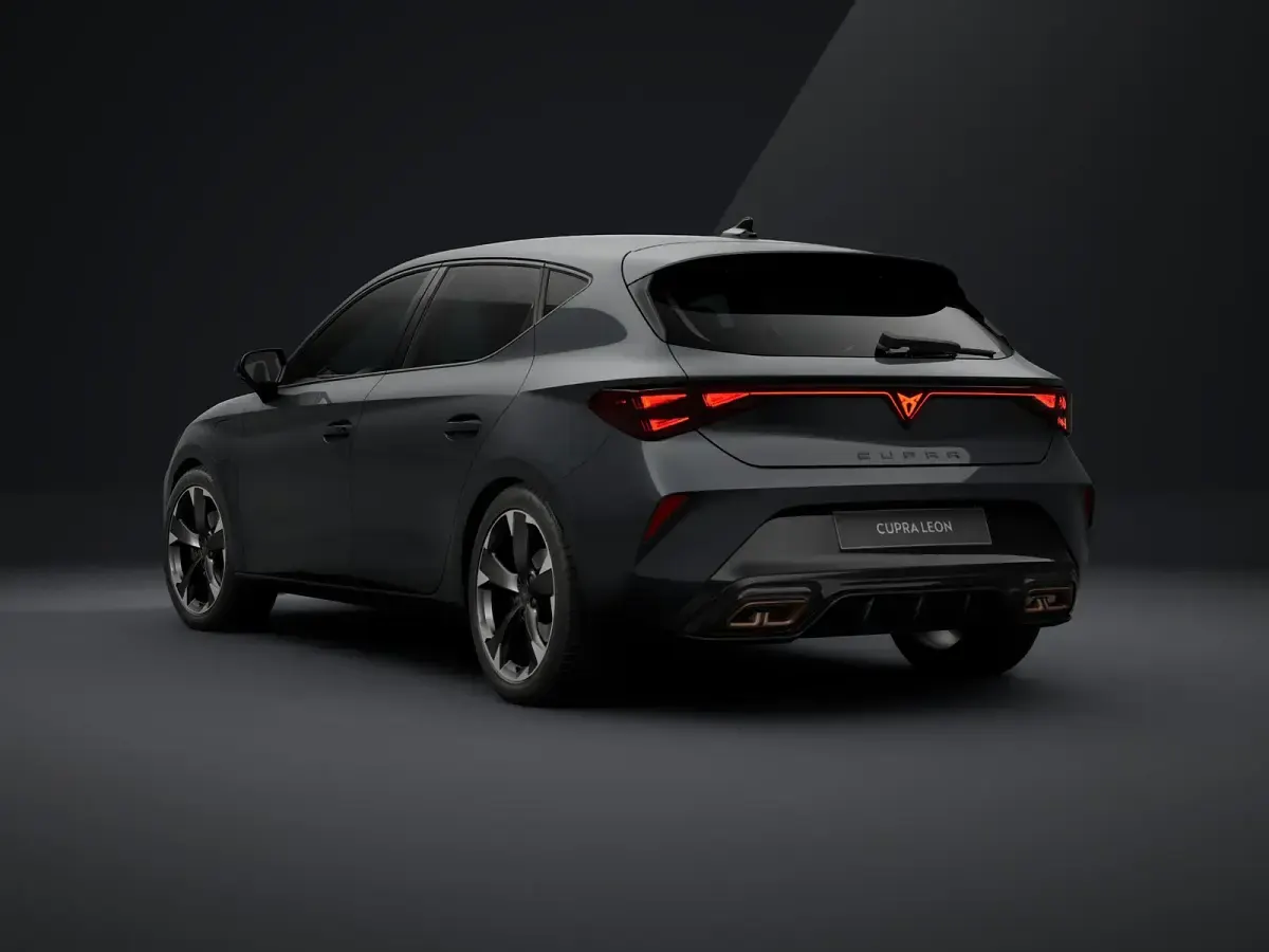 Nuova Cupra Leon 204 CV (150 kW) 2026 Magnetic tech Berlina