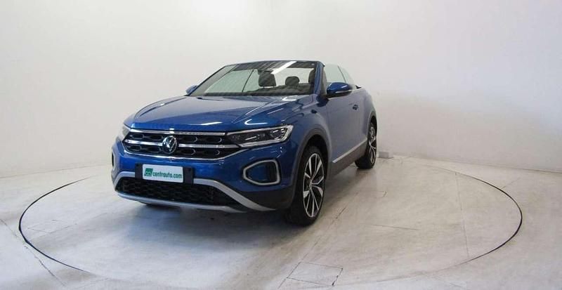 Usata VW T-Roc Cabriolet Style 110 CV (80 kW) 2023 Blu scuro Cabrio
