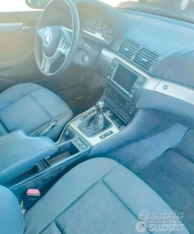 Usata BMW 330 Sport Line 205 CV (150 kW) 2004 Grigio Berlina