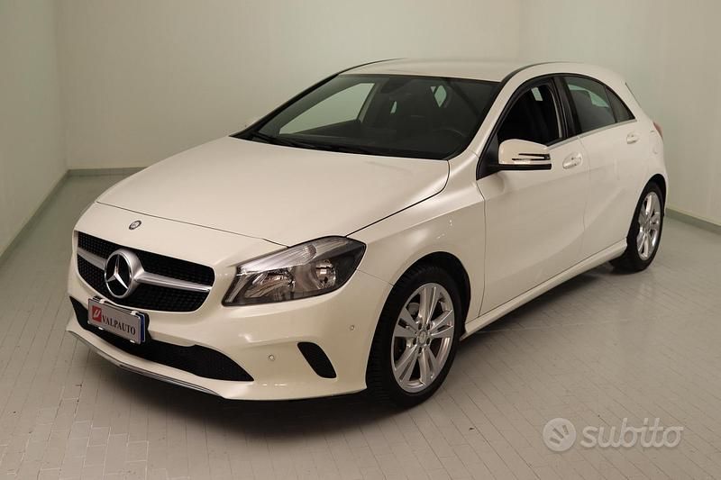 Bianco Usata 2016 Mercedes A160 Berlina | 13.900 € (Buon prezzo) - Immagine 1/4