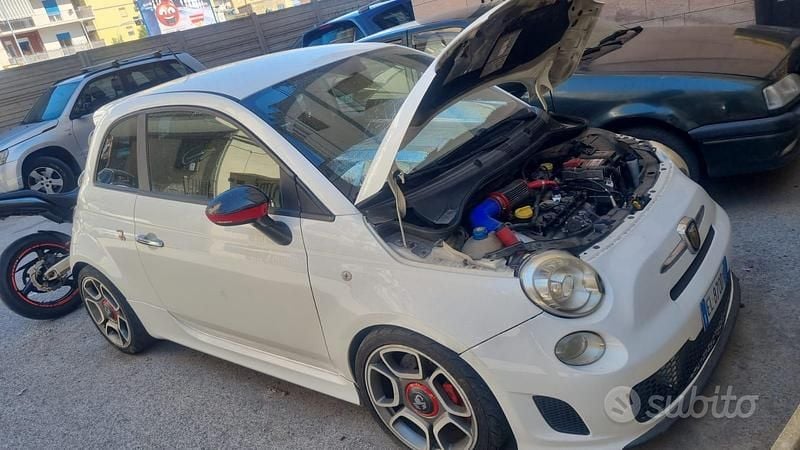 Usata Abarth 500 135 CV (99 kW) 2012 Bianco Utilitaria