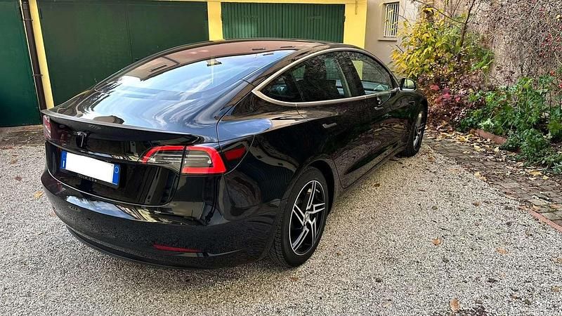 Usata Tesla Model 3 Performance 345 kW (470 CV) 2019 Nero Berlina