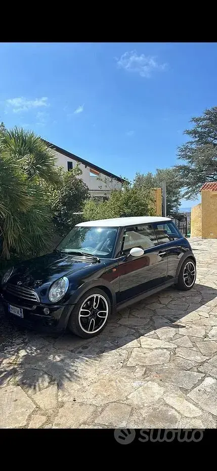 Usata Mini Cooper 88 CV (64 kW) 2005 Nero Utilitaria