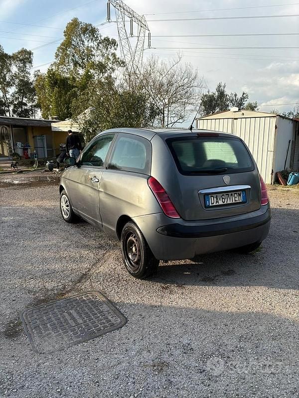 Usata Lancia Ypsilon 2005 Grigio Utilitaria