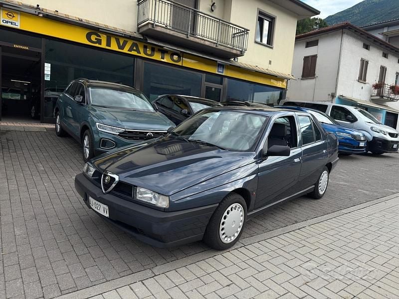 Blu Usata 1995 Alfa Romeo 155 Tre volumi | 3990 € - Immagine 1/4