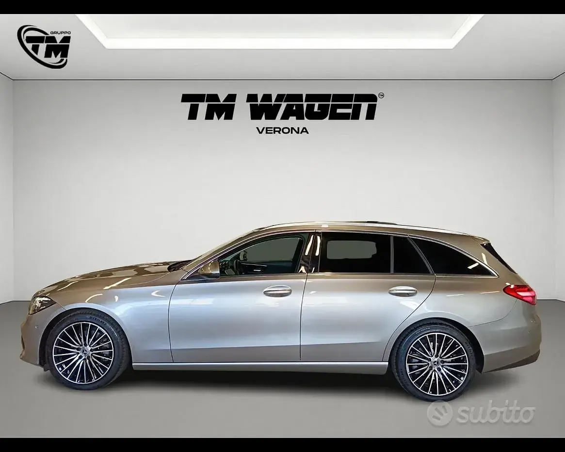 Usata Mercedes C220 Business 200 CV (147 kW) 2022 Grigio Station wagon