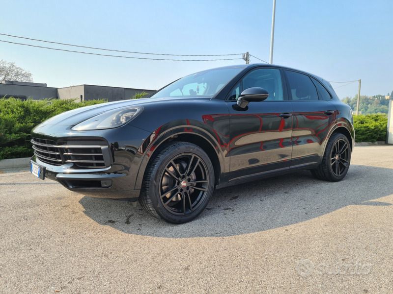 Nero Usata 2019 Porsche Cayenne SUV | 40.000 € (Super prezzo) - Immagine 1/4