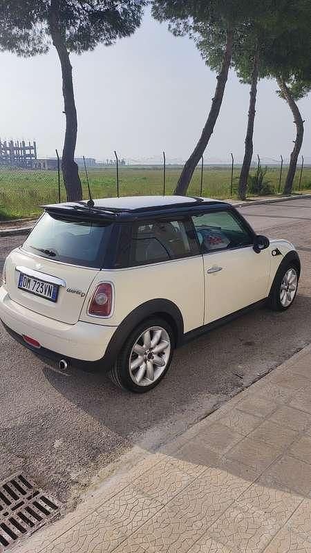 Usata Mini Cooper D 109 CV (80 kW) 2009 Utilitaria
