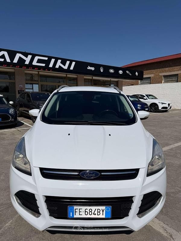 Usata Ford Kuga Titanium 120 CV (88 kW) 2016 Bianco SUV