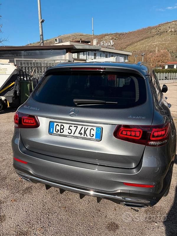Usata Mercedes GLC220 Premium 194 CV (142 kW) 2021 Grigio SUV