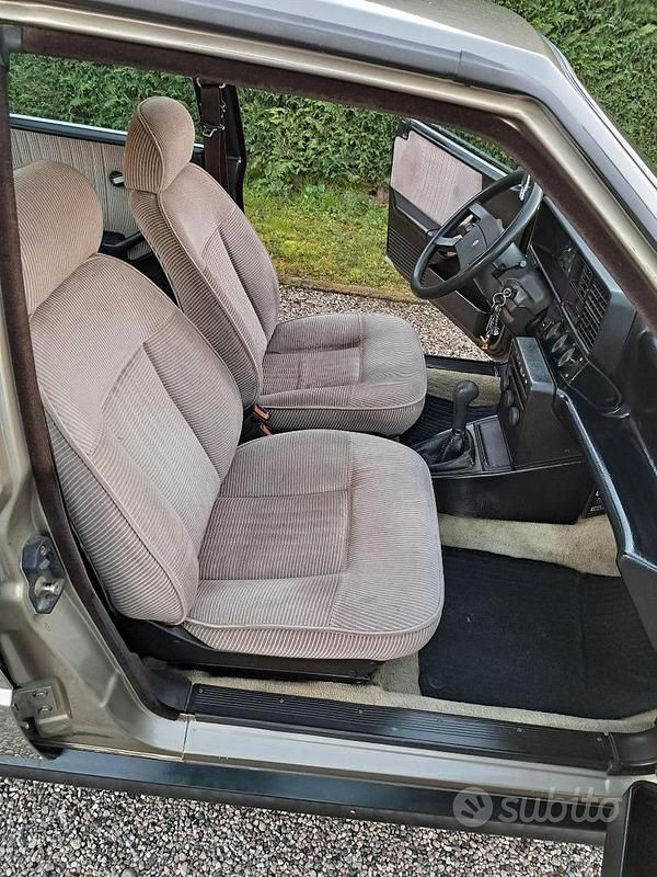 Usata Lancia Prisma 99 CV (72 kW) 1987 Berlina