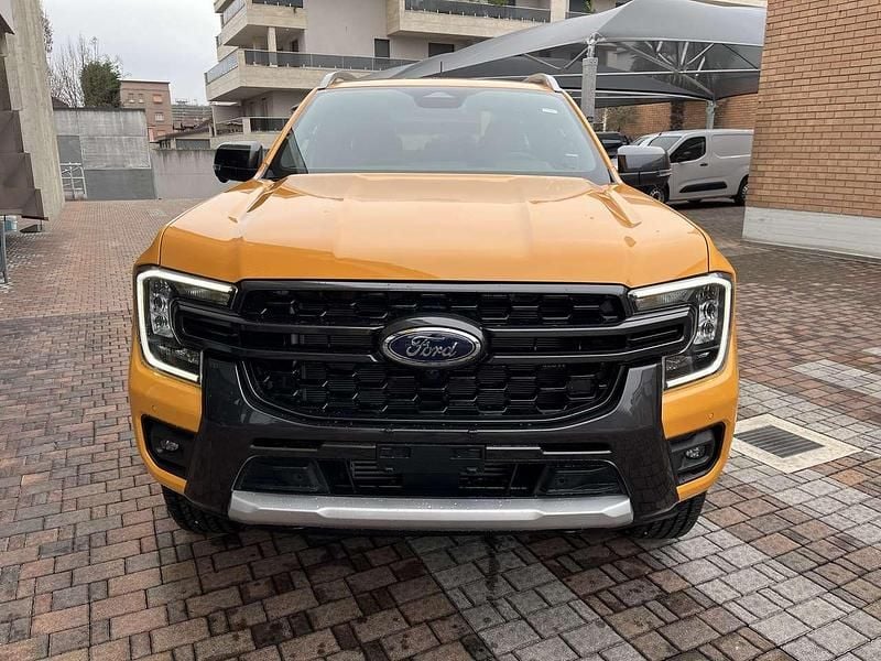 Nuova Ford Ranger Wildtrack 205 CV (150 kW) 2026 Cyber orange Pick-up