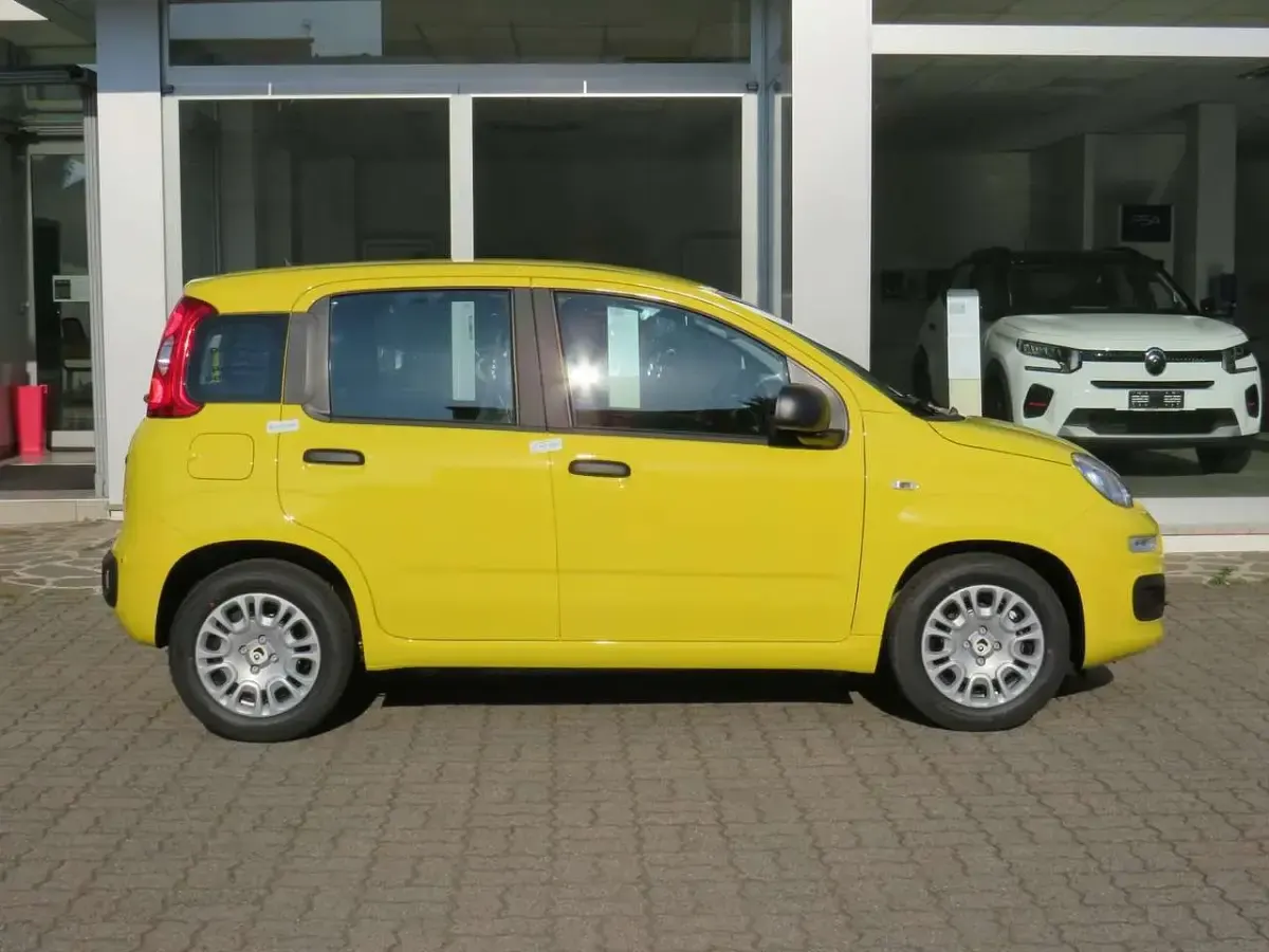 Nuova Fiat Panda Pop 65 CV (47 kW) 2026 Giallo Utilitaria