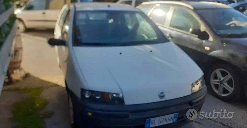 Usata Fiat Punto 2001 Bianco Utilitaria